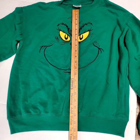 Size M (7-9)Seuss How the Grinch Stole Christmas Green Sweatshirt The Grinch - Picture 4 of 10